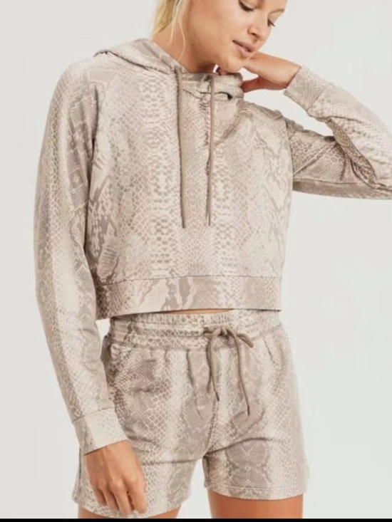 Mono B Pants - Snake Skin Hooded Shorts Set